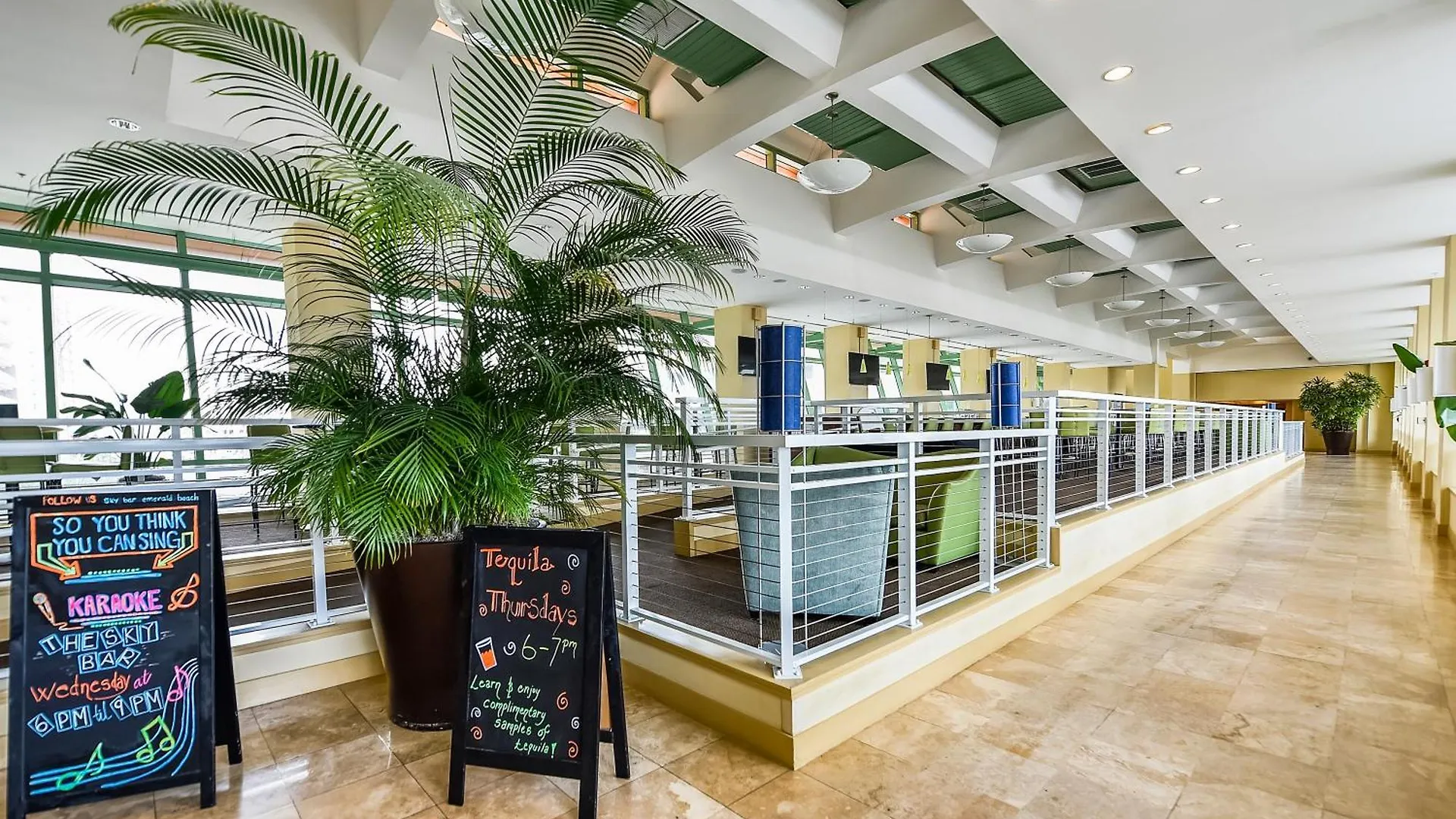 Holiday home Emerald Beach #1736 By Book That Condo Panama City Beach