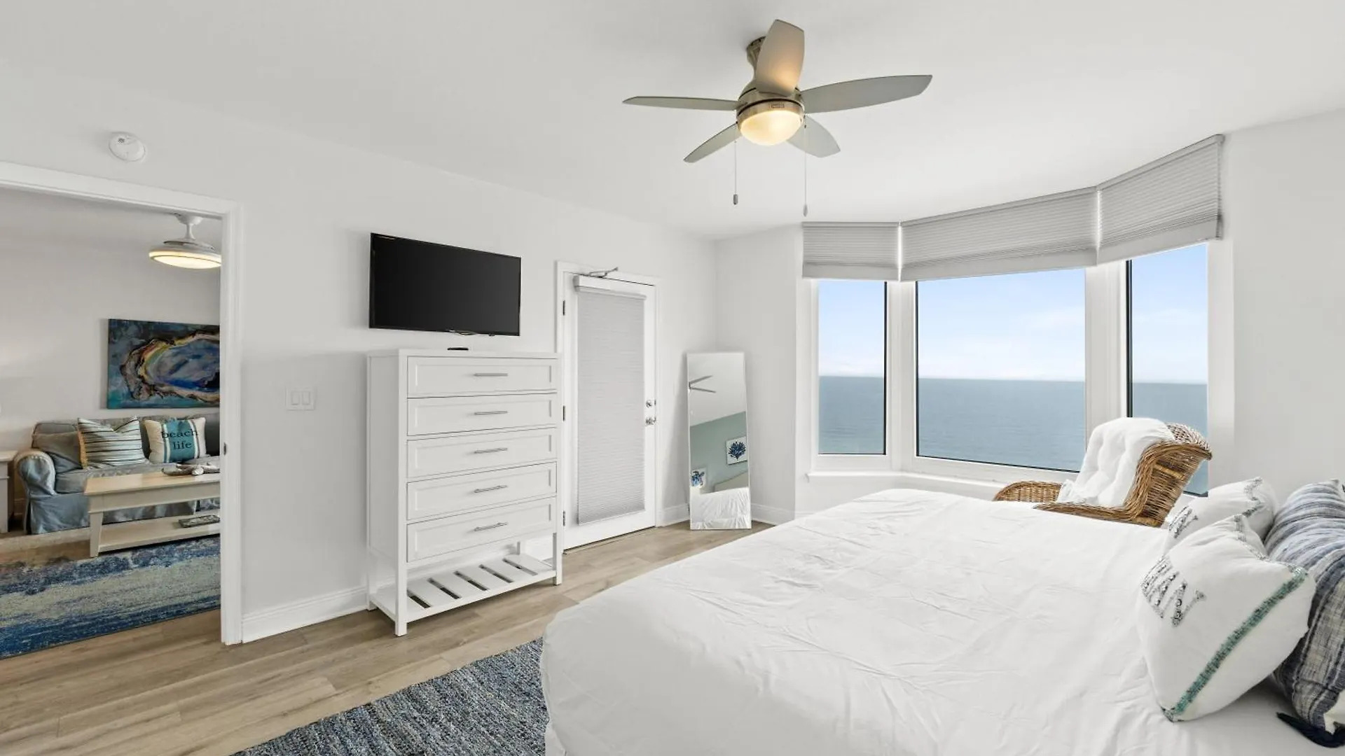 Emerald Beach #1736 By Book That Condo Panama City Beach Holiday home
