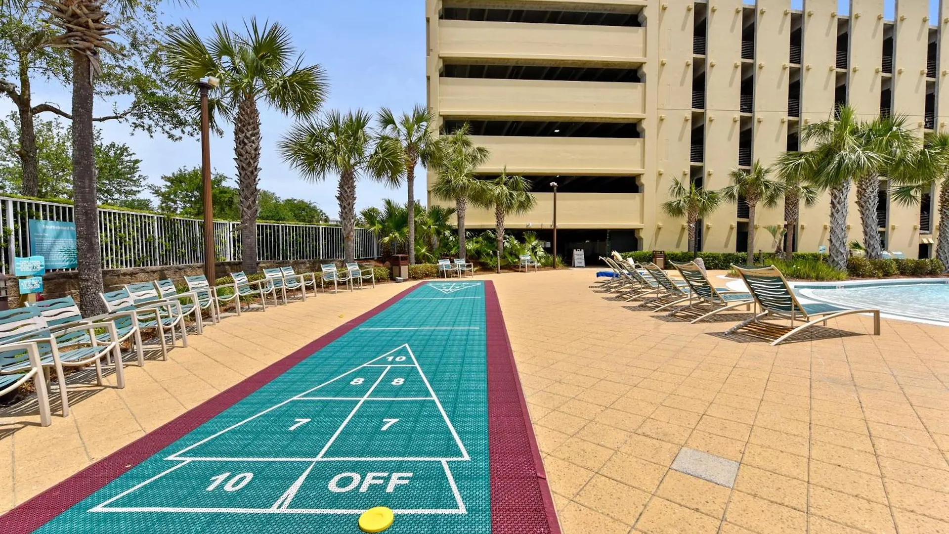 Holiday home Emerald Beach #1736 By Book That Condo Panama City Beach